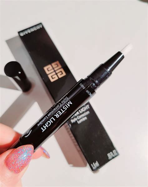 Givenchy Mister Light Instant Light Corrective Pen Mister Biscuit